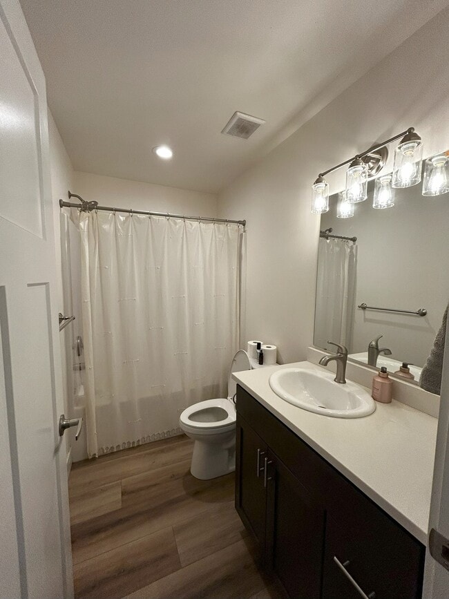 Building Photo - 51772 Mountain Pne St