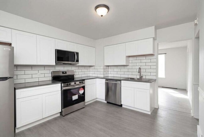 Building Photo - 2012 N Cincinnati St