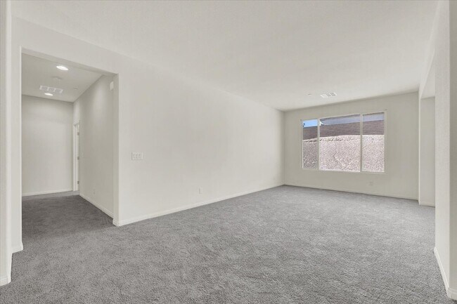 Building Photo - 4709 N Park St