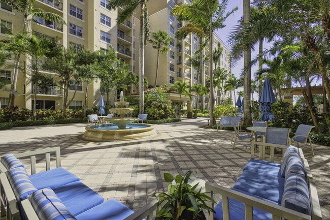 Building Photo - 1801 N Flagler Dr