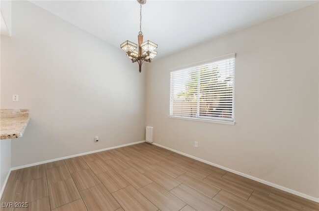 Building Photo - 4013 Madrone Dr