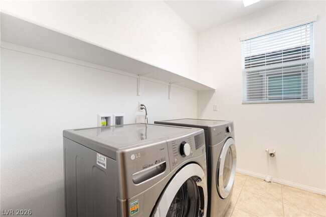 Building Photo - 11586 Monte Isola St