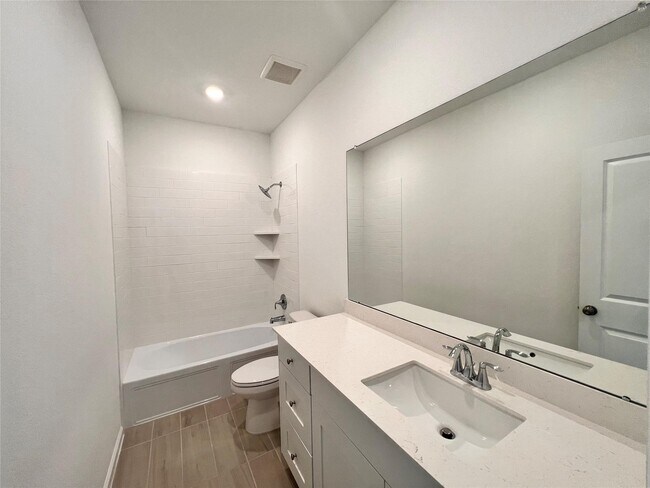 Building Photo - 27023 Golden Isle Ln