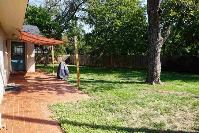 Building Photo - 1607 Arlington St