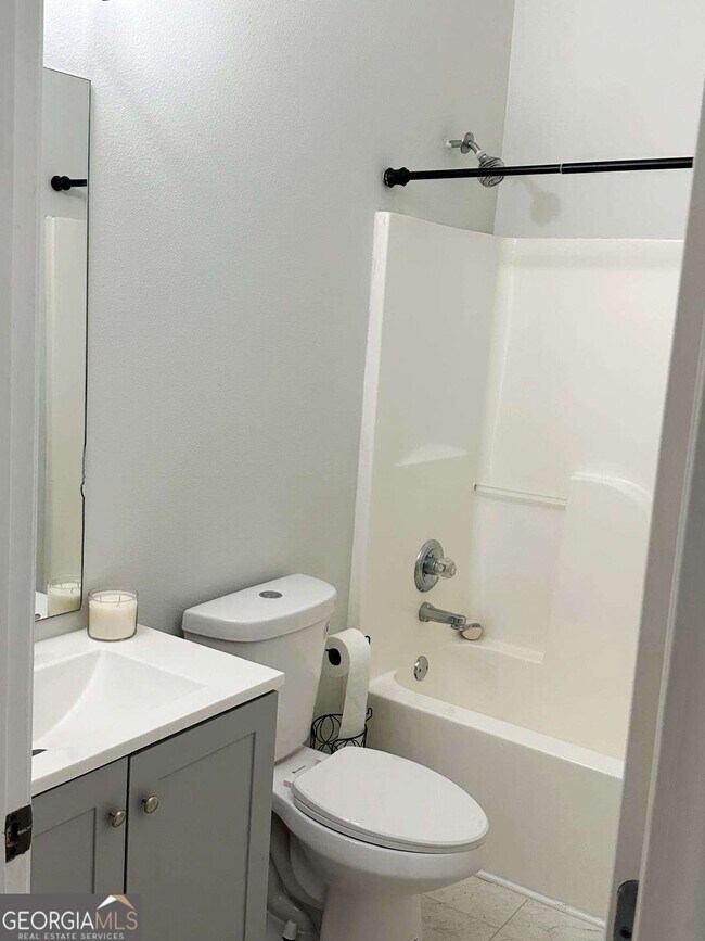 Building Photo - 6834 White Walnut Way