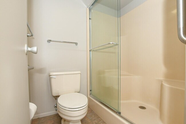 Building Photo - 20 Plantation Dr