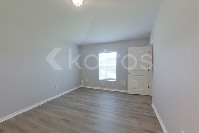 Building Photo - 18310 Gibraltar Ln