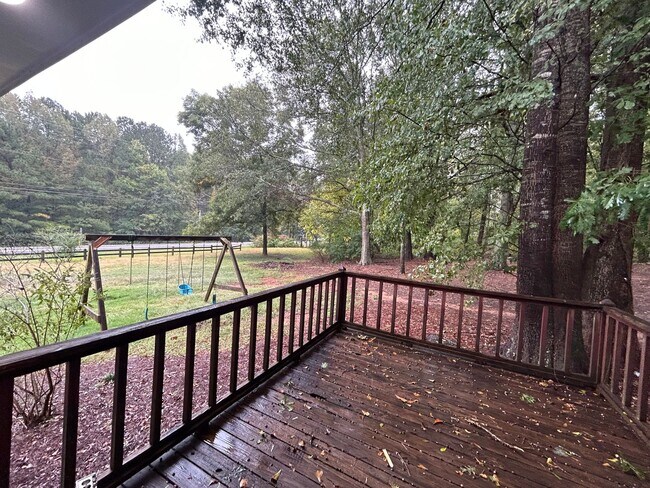 Building Photo - 12 Thomas Crossing Dr