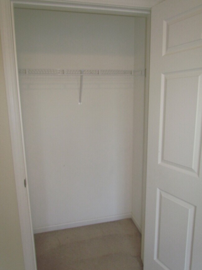 Building Photo - 15908 Tracker Ln