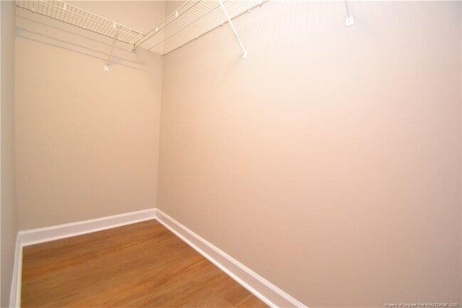 Building Photo - 1512 E Lenoir St