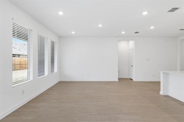 Building Photo - 4920 Ascot Way