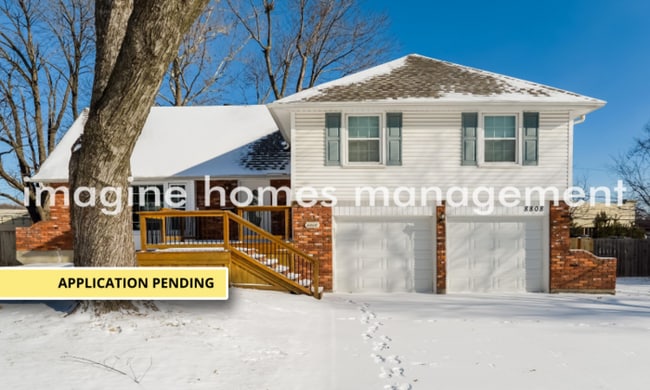 Primary Photo - Remodeled 4 Bedroom Home in Overland Park!