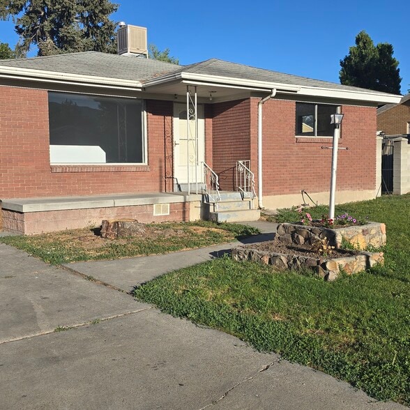 Building Photo - 3525 Royal Scott Dr