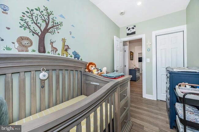 Baby Room / Office - 1448 V St SE