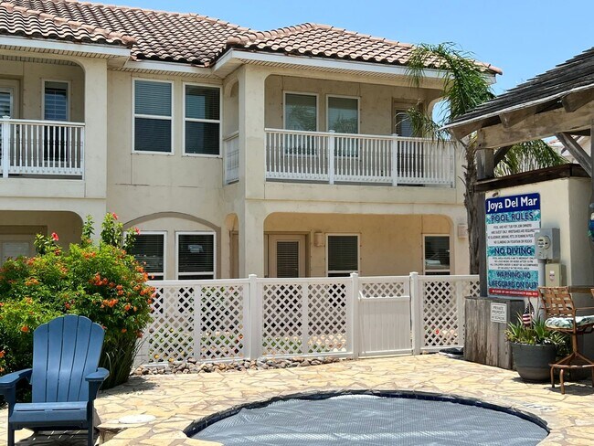 Building Photo - Resort-Style Island Living at Joya Del Mar!