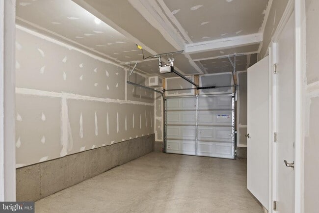 Building Photo - 8875 Curie St