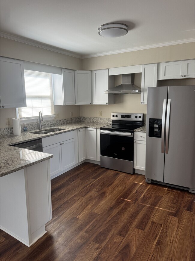 Building Photo - 1017 Baccharis Dr