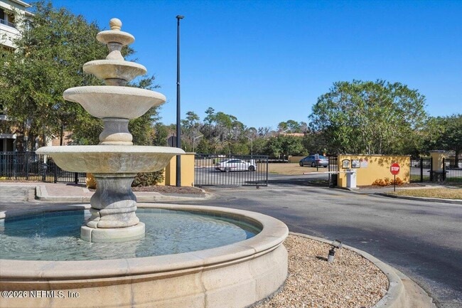 Building Photo - 8539 Gate Pkwy W