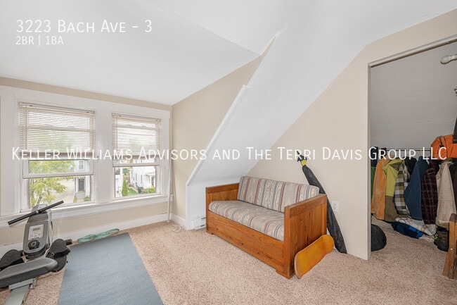 Building Photo - 3223 Bach Ave