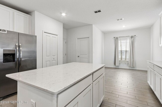 Building Photo - 3012 Granary Pk Ave
