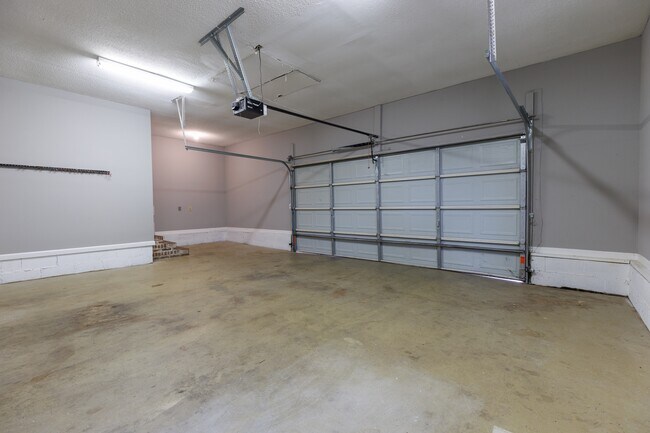 Building Photo - 123 Timberland Trce