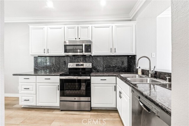 Building Photo - 20301 Bluffside Cir