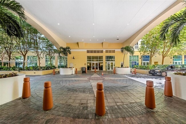 Building Photo - 7350 SW 89th St