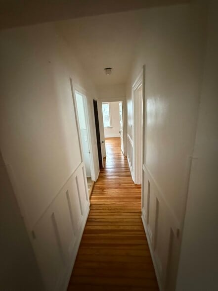 Building Photo - 8436 Burns Ave