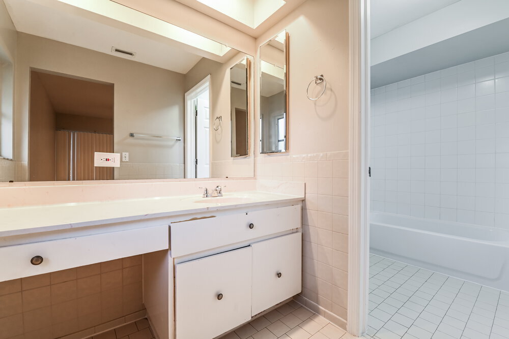 Building Photo - 401 SE 18th St