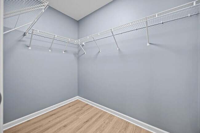 Building Photo - Earn Wealth While Leasing - Like a Homeowner - Lease to Own