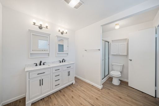 Building Photo - San Diego New Years Special Two Weeks FREE 3 bed /2 bath Home w Garage, Enclosed Patios, Fireplac...