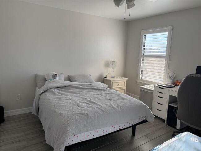 Building Photo - 2599 Marton Oak Blvd