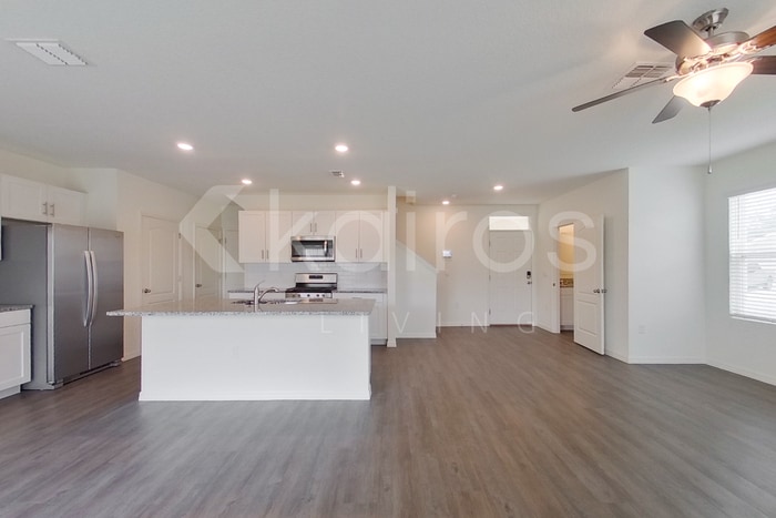 Building Photo - 32049 Katelin Cir