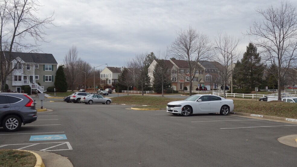 Building Photo - 10911 Postern Ct