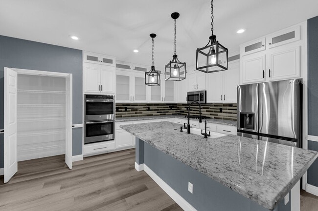 Building Photo - 4319 N Thunder Twice St