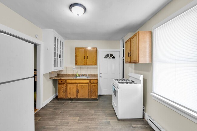 Building Photo - 521 N Ninth St