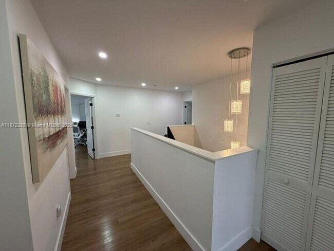 Building Photo - 6901 NW 112th Ave