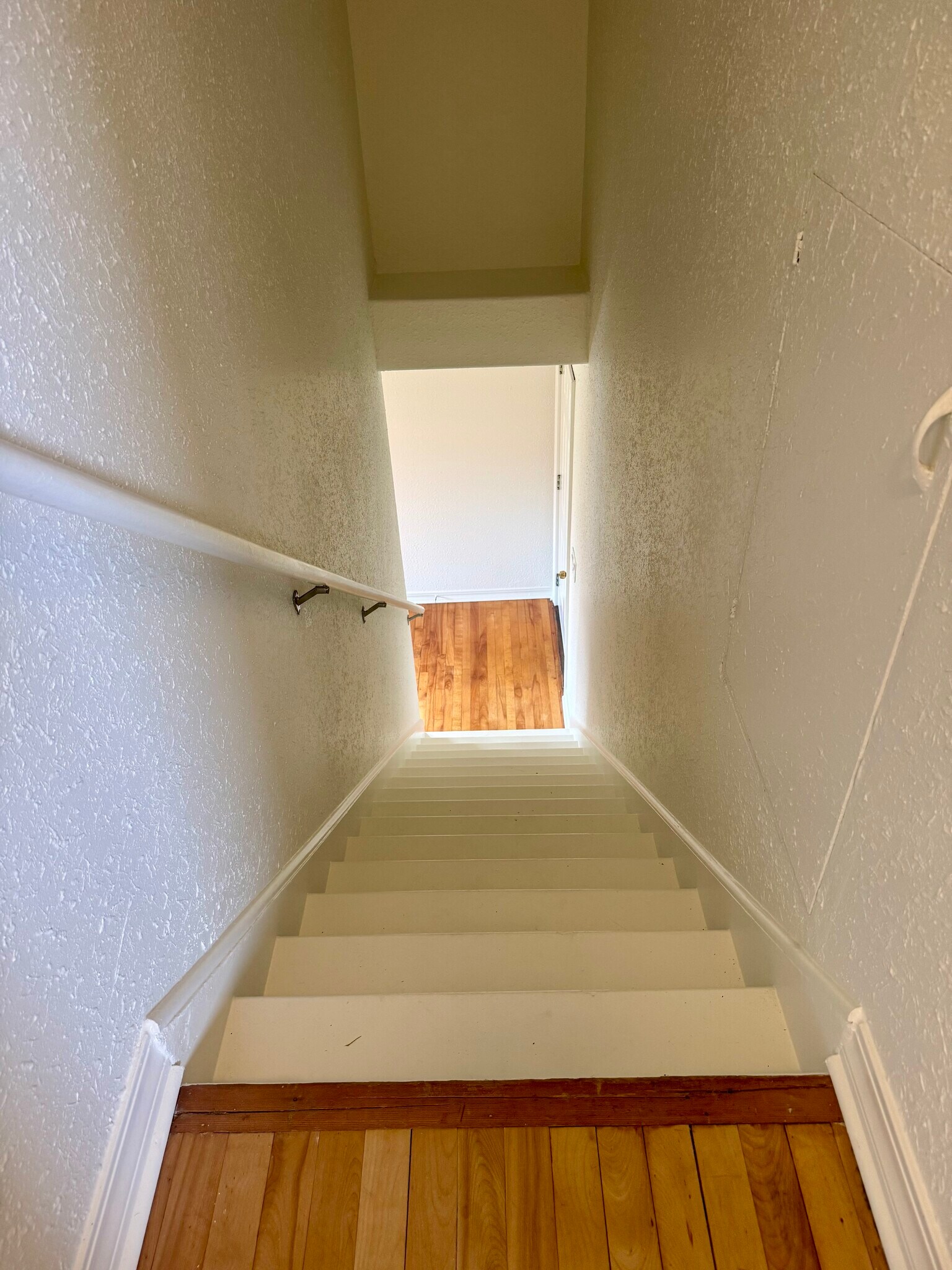 Building Photo - 4540 NE 20th Ave