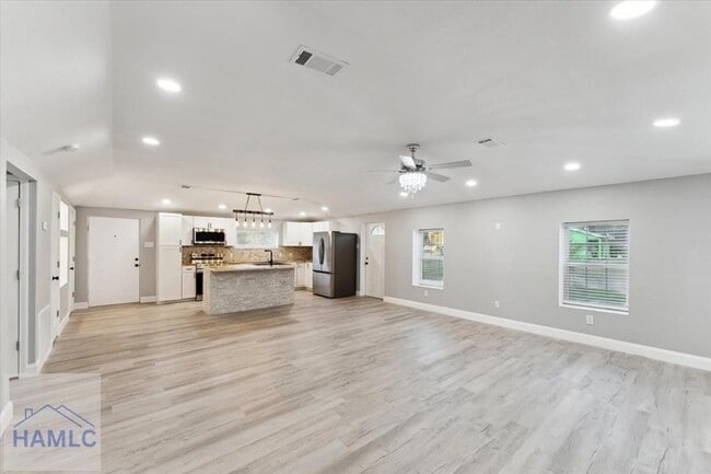 Building Photo - 8576 E B Cooper Hwy