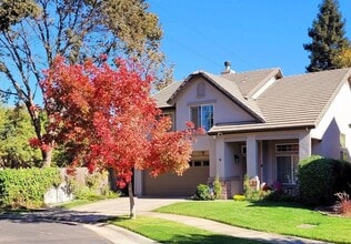 Building Photo - Beautiful 3bed 2.5bath 2 story home located in Rivergate Gated Community