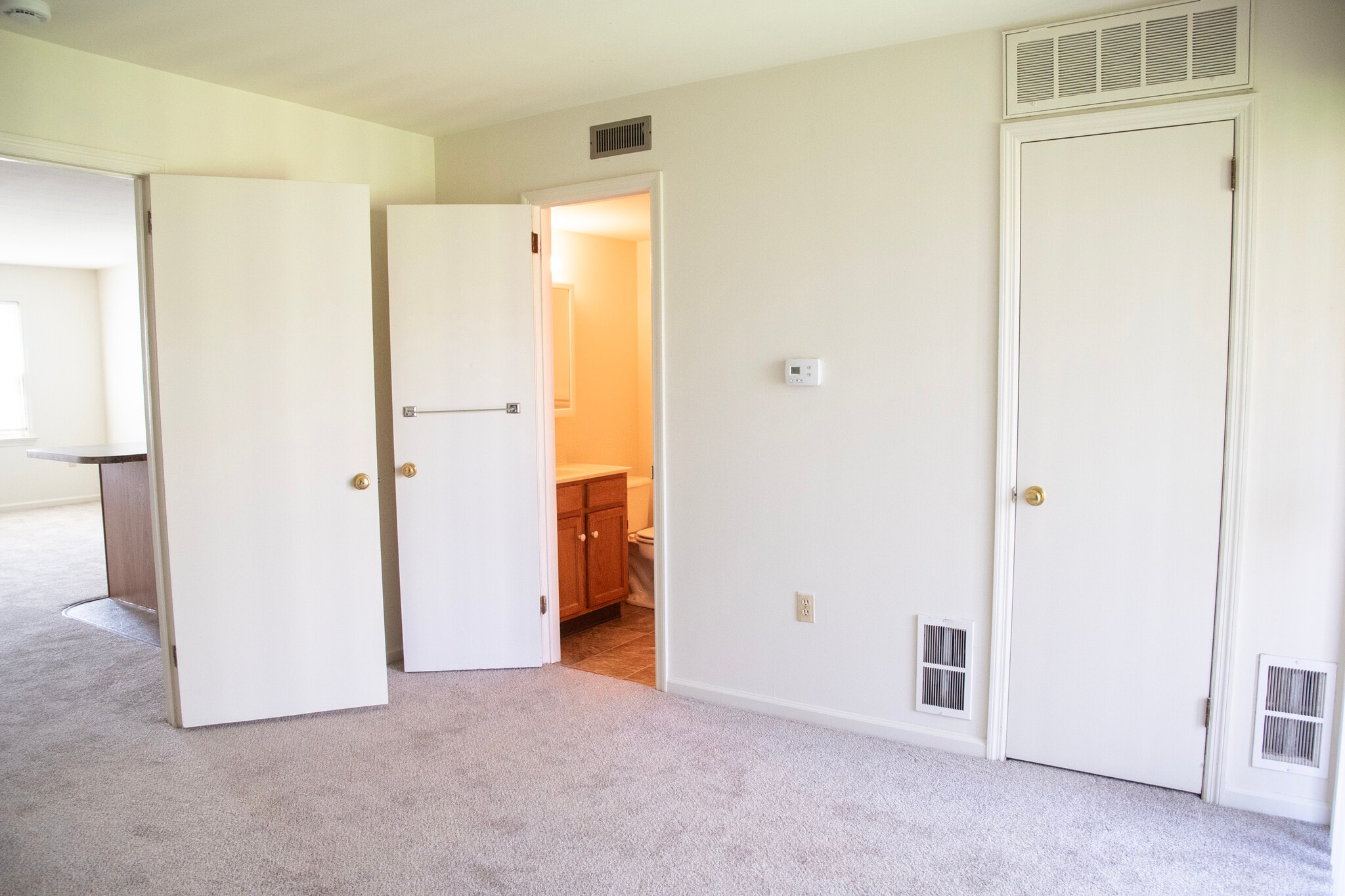 Building Photo - 717 Brunnerville Rd