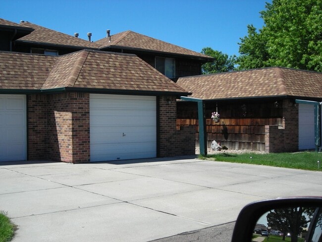 Building Photo - Premier Home Rentals