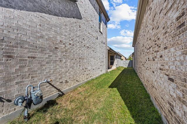 Building Photo - 705 Boardwalk Way