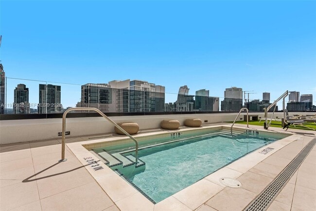 Building Photo - 225 N Miami Ave