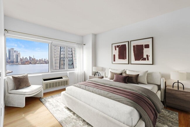 Building Photo - 1700 Park Ave