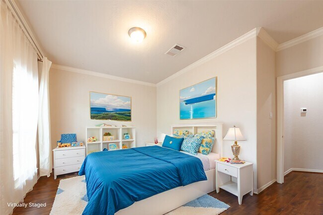 Building Photo - 3206 Holly Thicket Dr