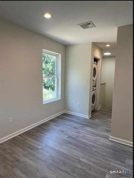 Building Photo - 37 Woodland St