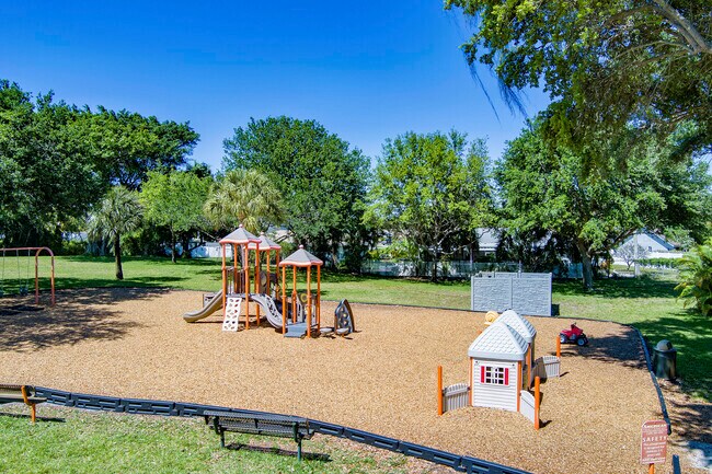 Building Photo - 4545 Brandywine Dr