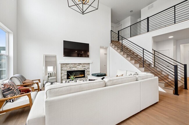 Building Photo - Absolutely Gorgeous Cordera Home