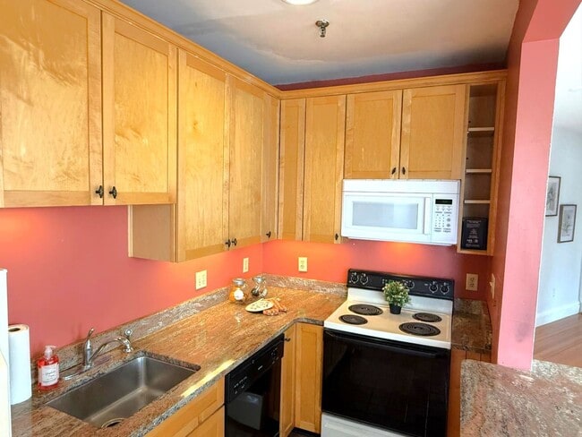 Primary Photo - 2 Bedroom sunny second-floor corner unit a...